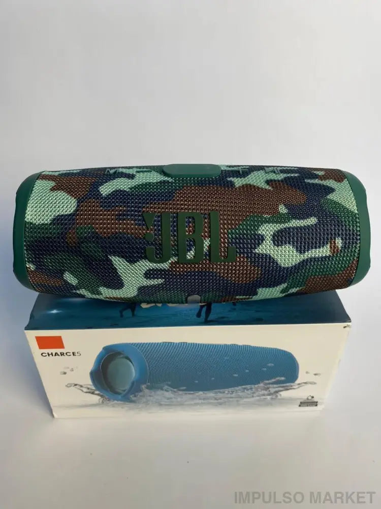 Parlante Portátil JBL Charge 5 - Potencia Calidad de Sonido y Resistencia - VERDE MILITAR - Otro